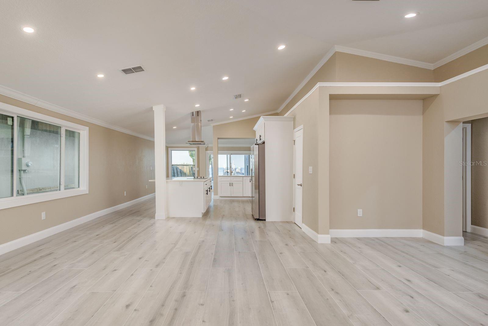 BURGHSTREAMSS SUB - Residential