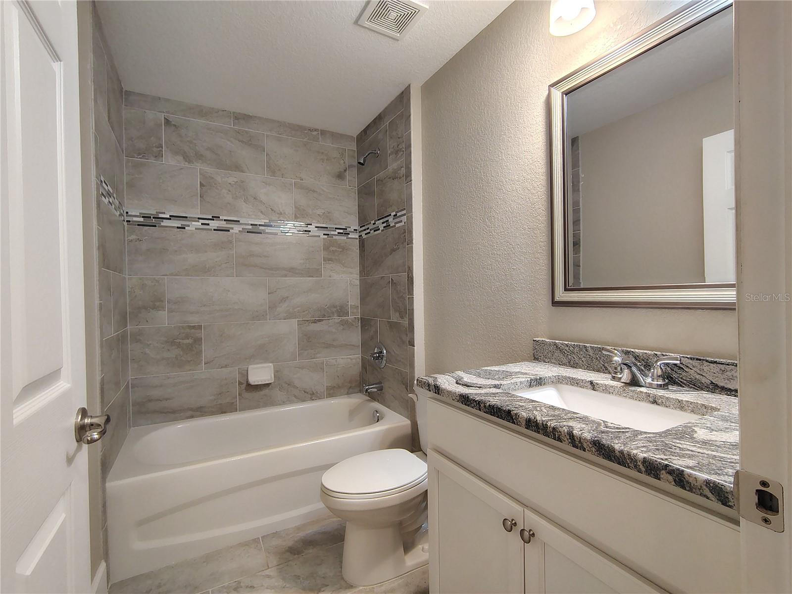 MARION OAKS UN 07 - Residential Lease