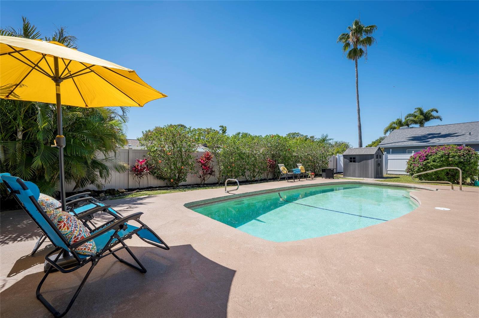 SEMINOLE WOODLANDS - Residential