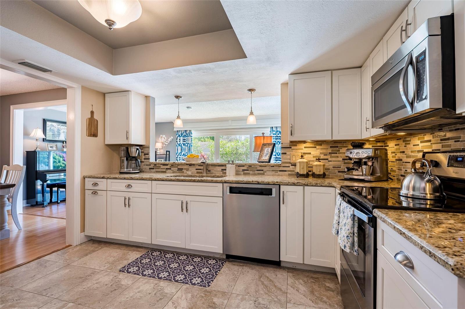 SEMINOLE WOODLANDS - Residential