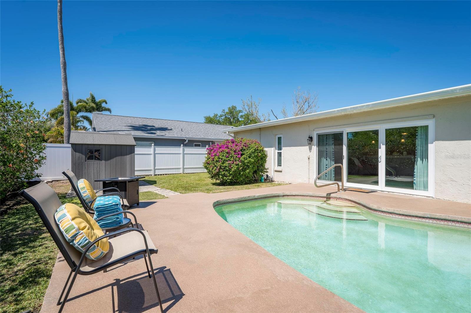 SEMINOLE WOODLANDS - Residential