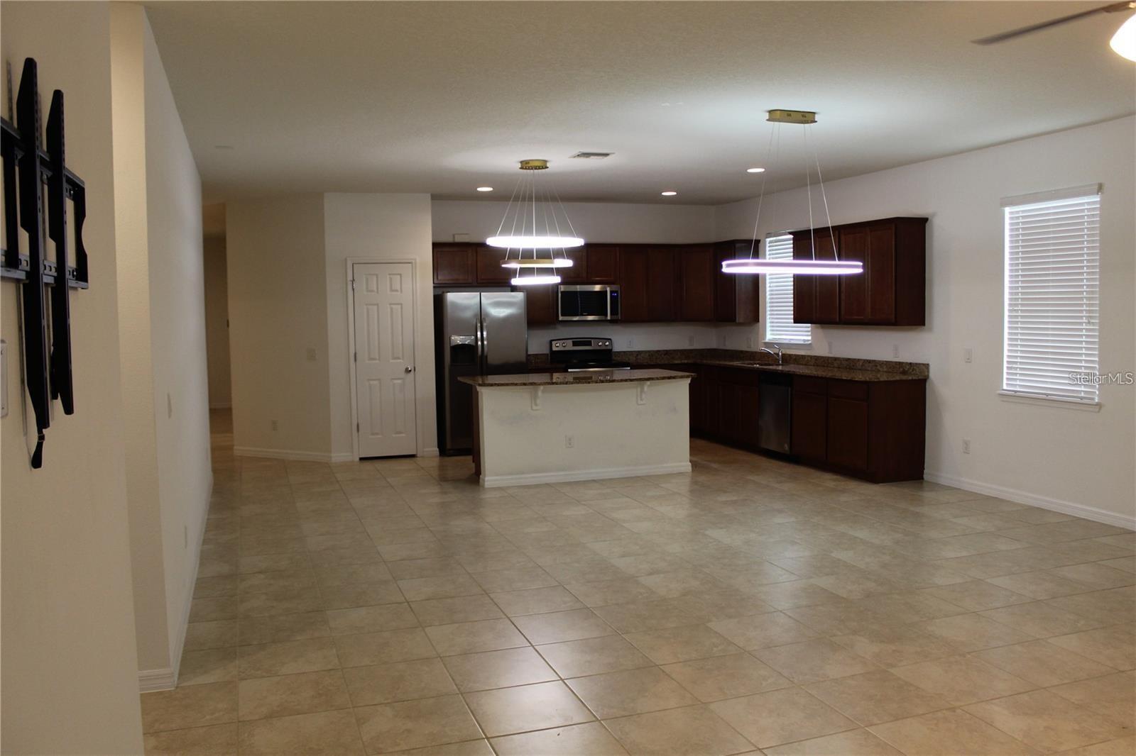 SERENOA VILLAGE 1 PHASE 1A-1 PB 69 PG 20-23 LOT 3 - Residential Lease