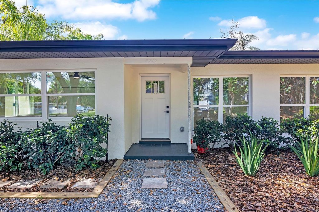 Photo of 3212 Indian Drive, Belle Isle, FL 32812 (MLS # O6405926)
