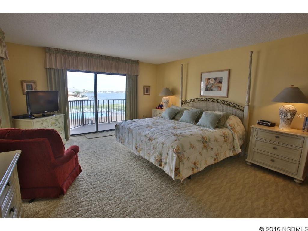 Diamond Head Point Condo - Residential