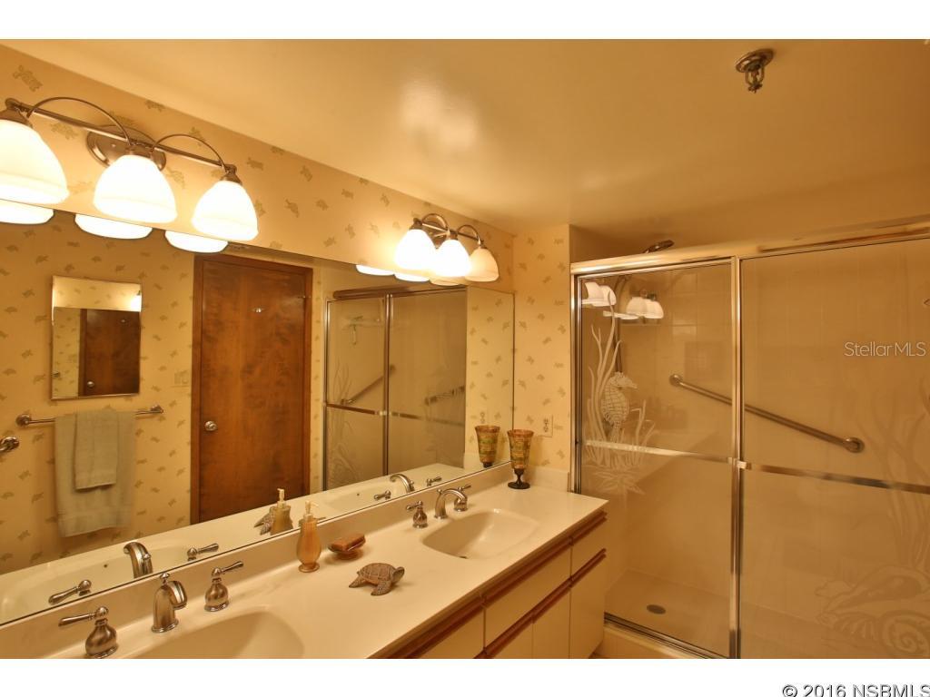 Diamond Head Point Condo - Residential