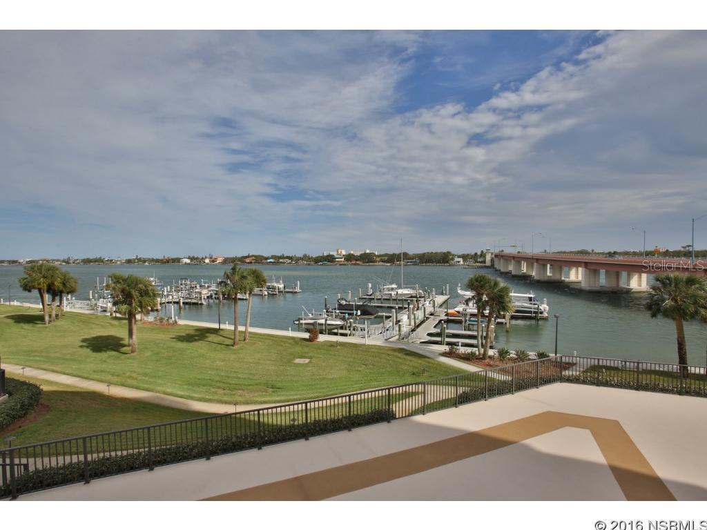 Diamond Head Point Condo - Residential