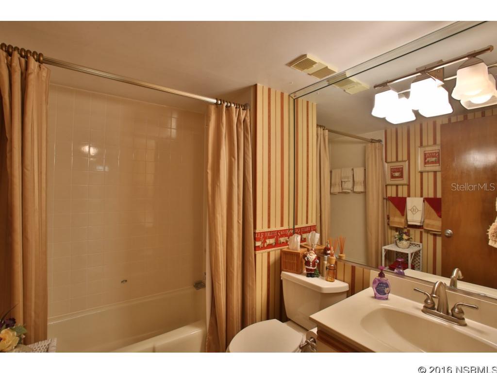 Diamond Head Point Condo - Residential