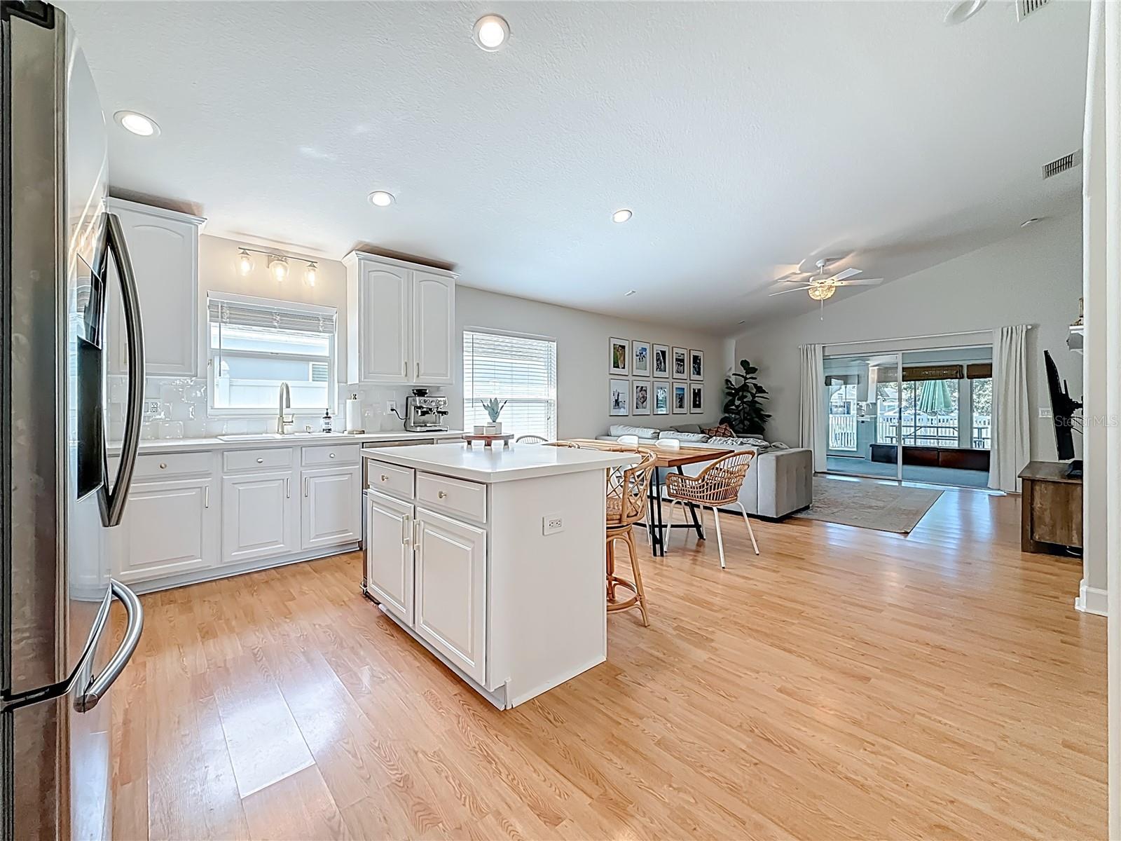 BAY ARBOR - Residential