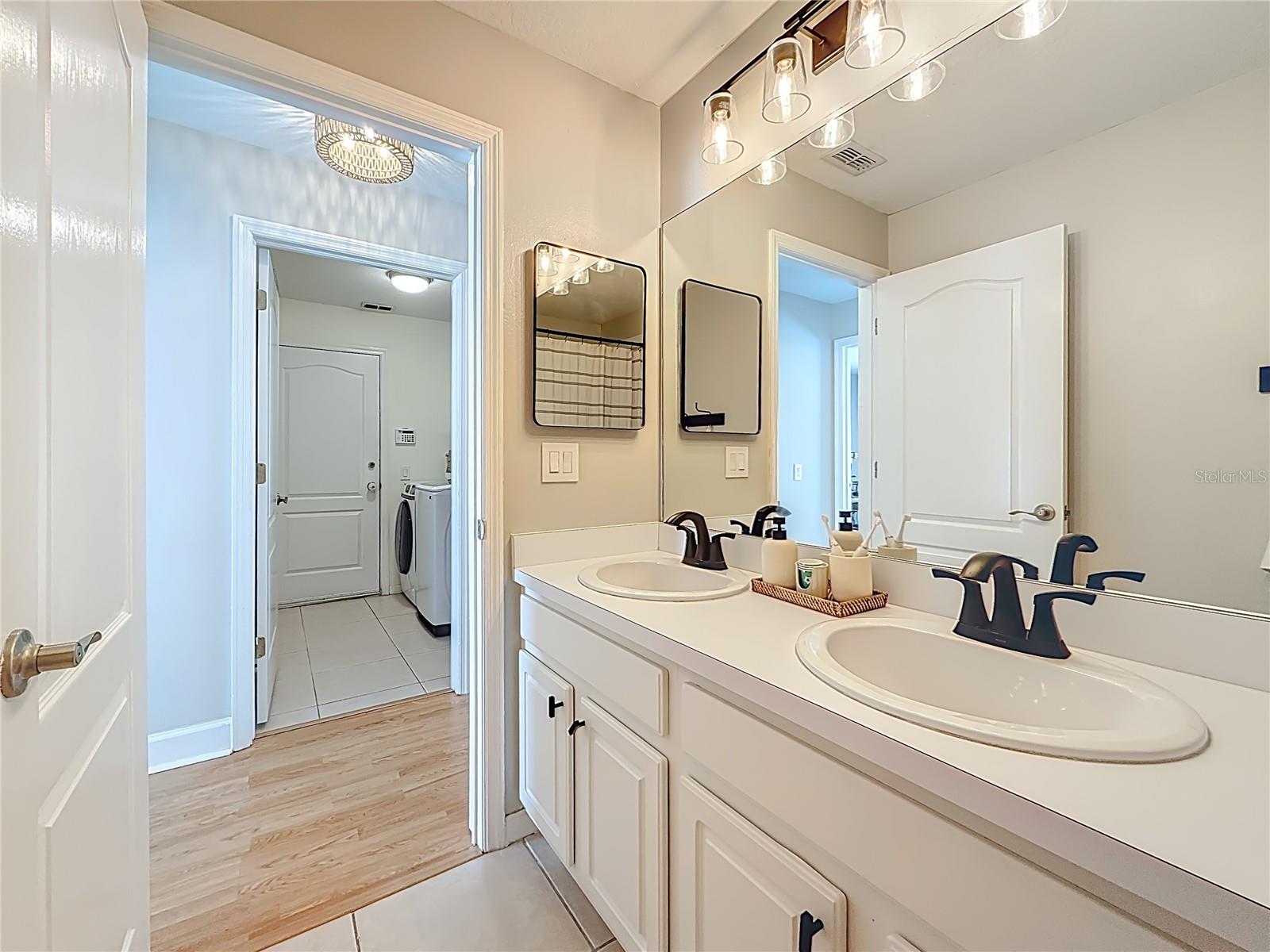 BAY ARBOR - Residential