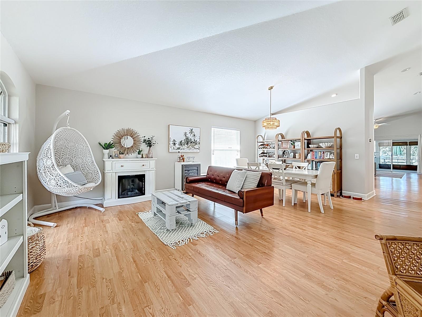 BAY ARBOR - Residential