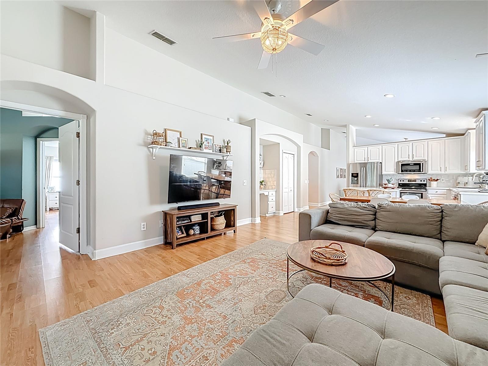 BAY ARBOR - Residential