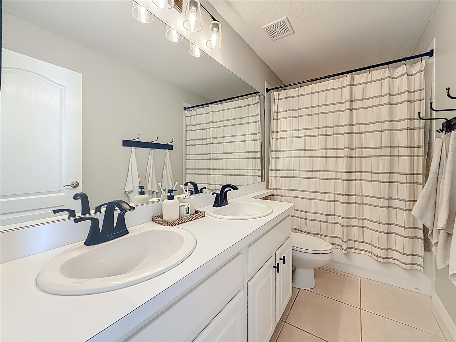 BAY ARBOR - Residential