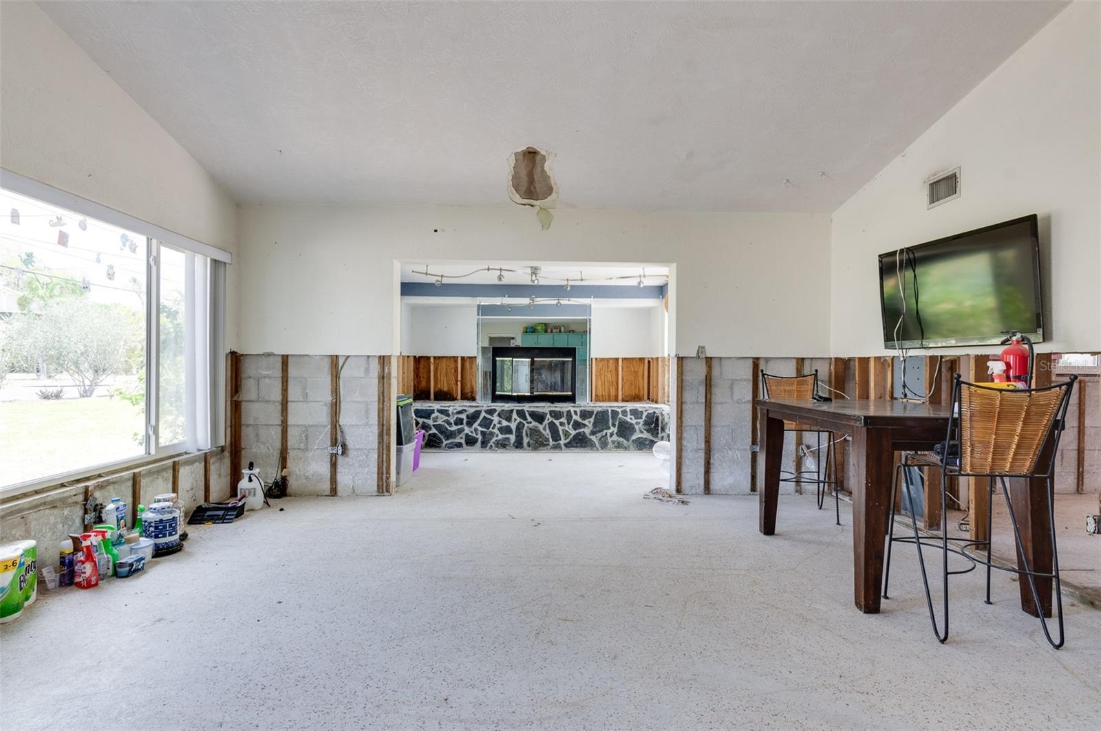 300 WESTWINDS DRIVE