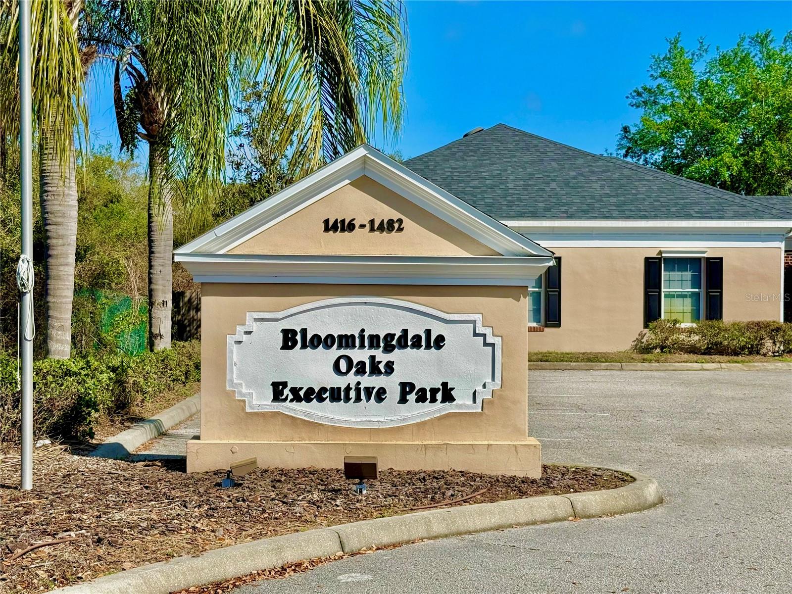 BLOOMINGDALE OAKS EXECUTIVE PA - Commercial Lease