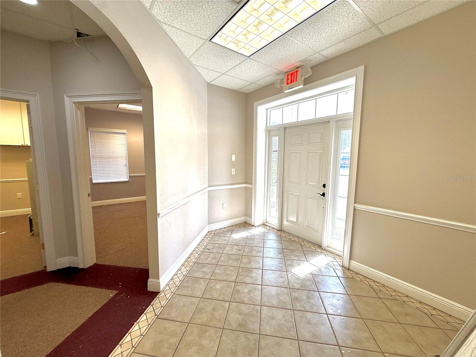 BLOOMINGDALE OAKS EXECUTIVE PA - Commercial Lease