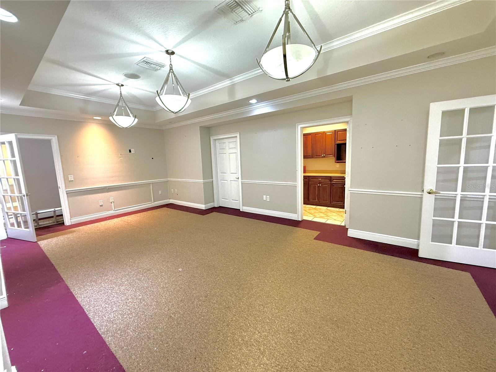 BLOOMINGDALE OAKS EXECUTIVE PA - Commercial Lease