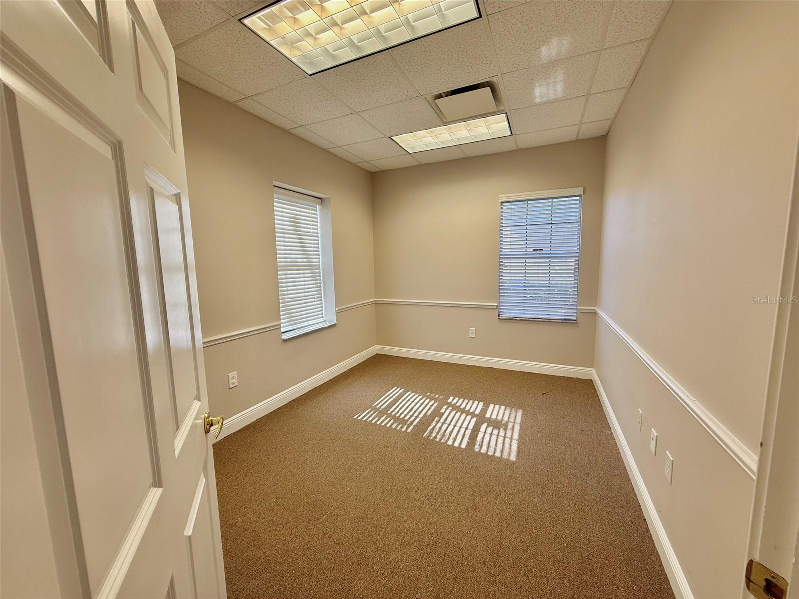 BLOOMINGDALE OAKS EXECUTIVE PA - Commercial Lease