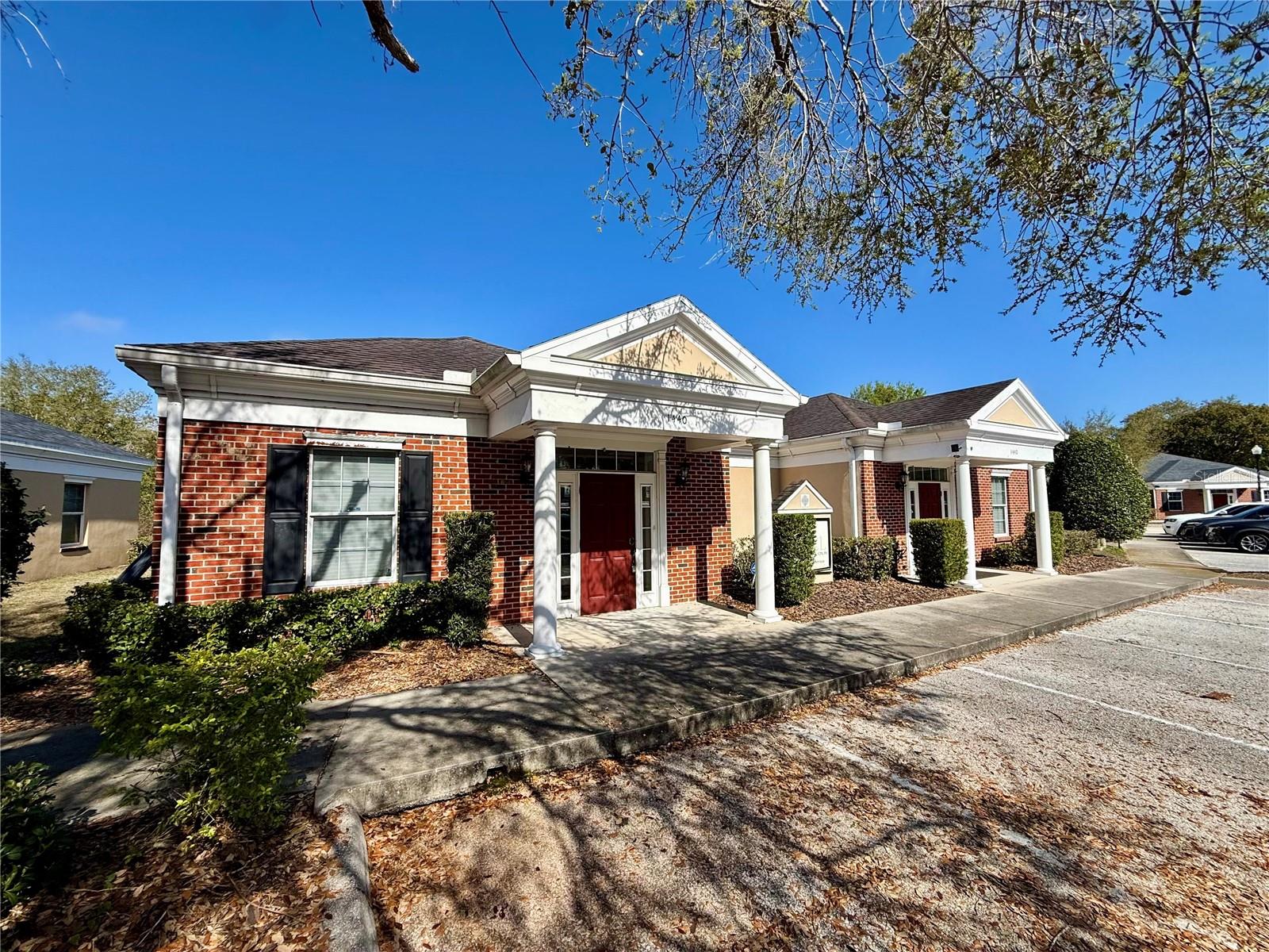 BLOOMINGDALE OAKS EXECUTIVE PA - Commercial Lease