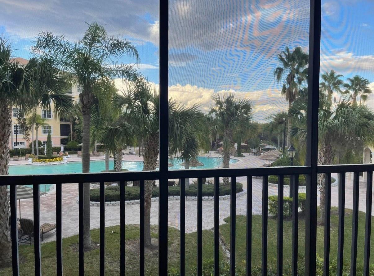 WORLDQUEST RESIDENCE - Residential