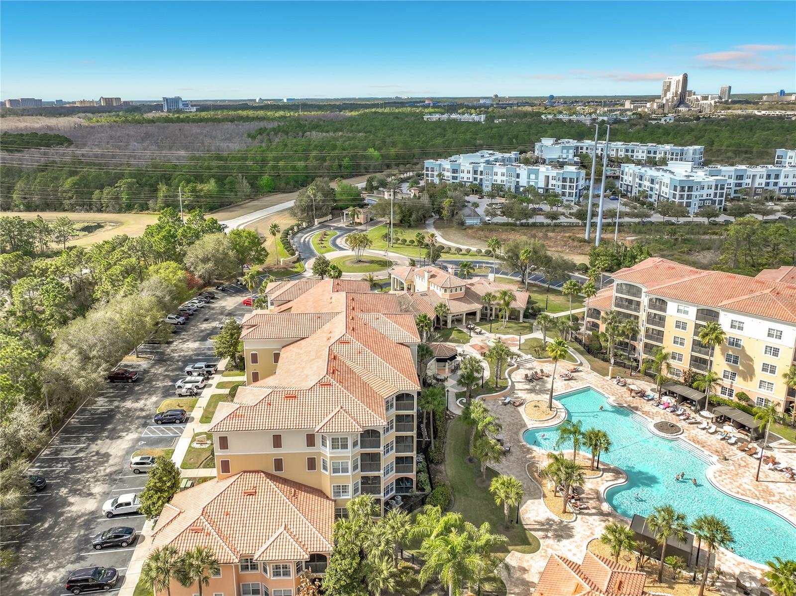 WORLDQUEST RESIDENCE - Residential