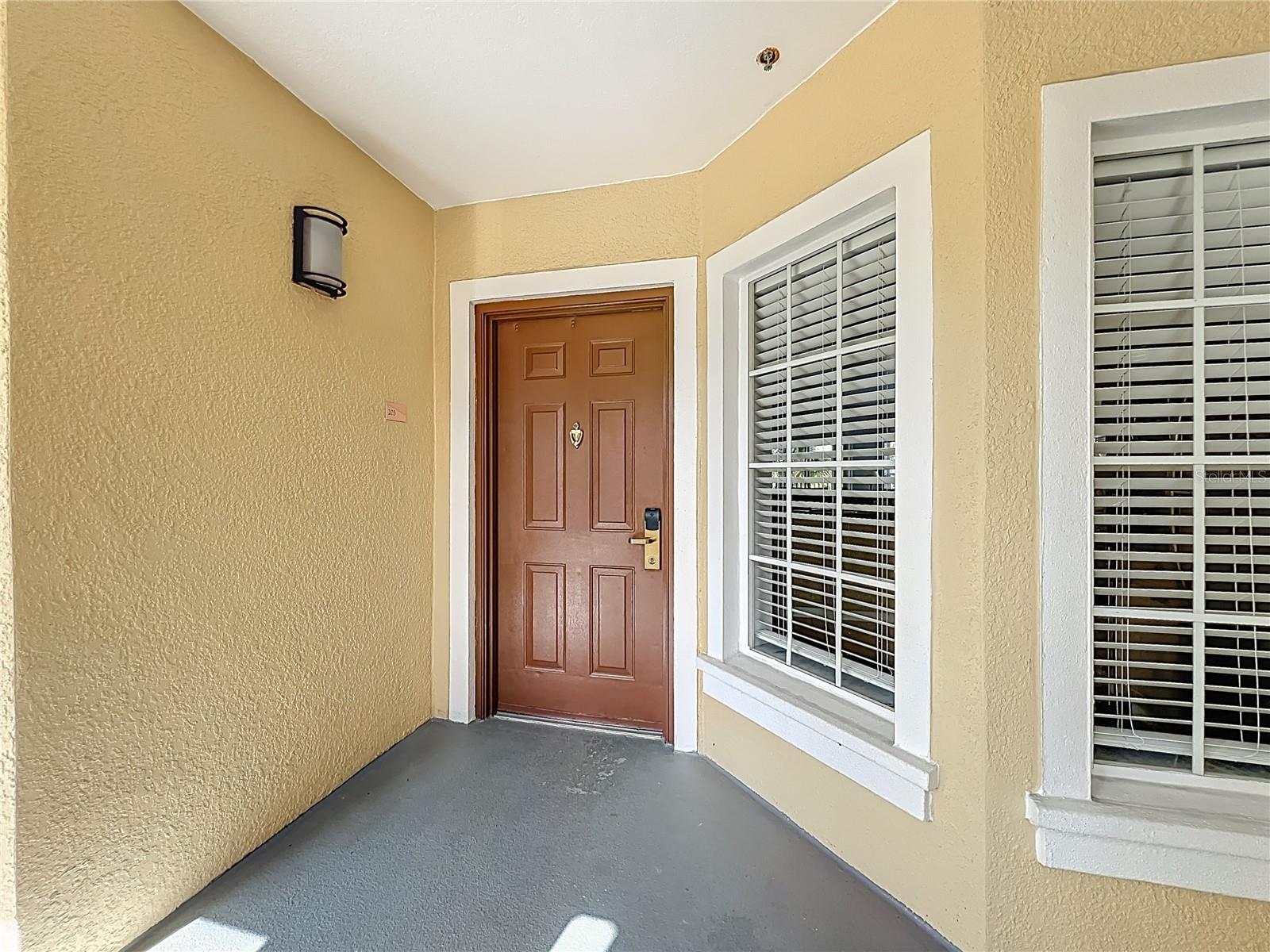 WORLDQUEST RESIDENCE - Residential