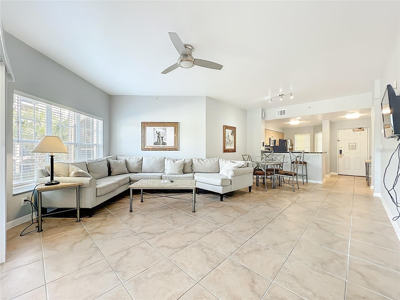 WORLDQUEST RESIDENCE - Residential