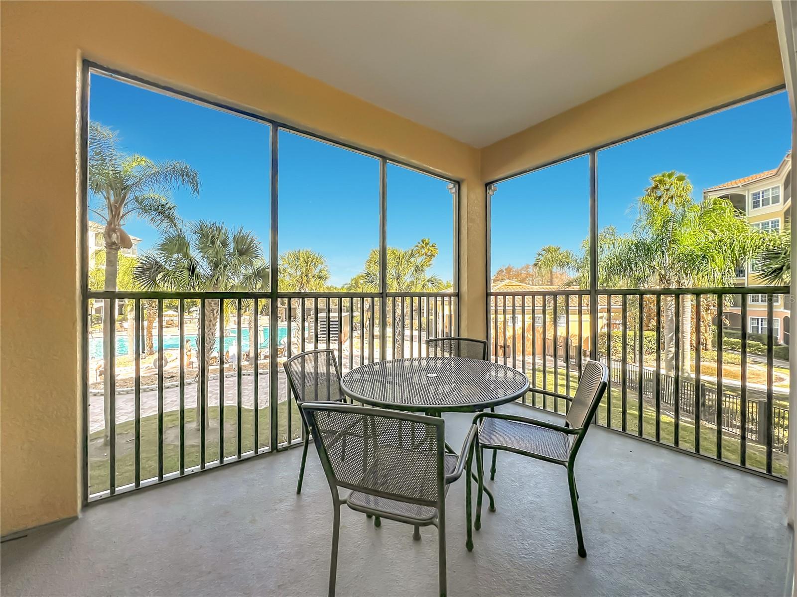 WORLDQUEST RESIDENCE - Residential