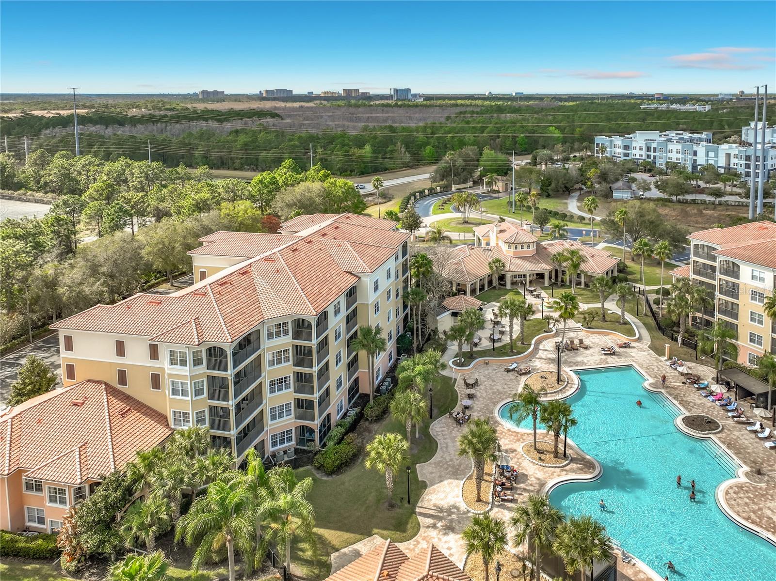 WORLDQUEST RESIDENCE - Residential