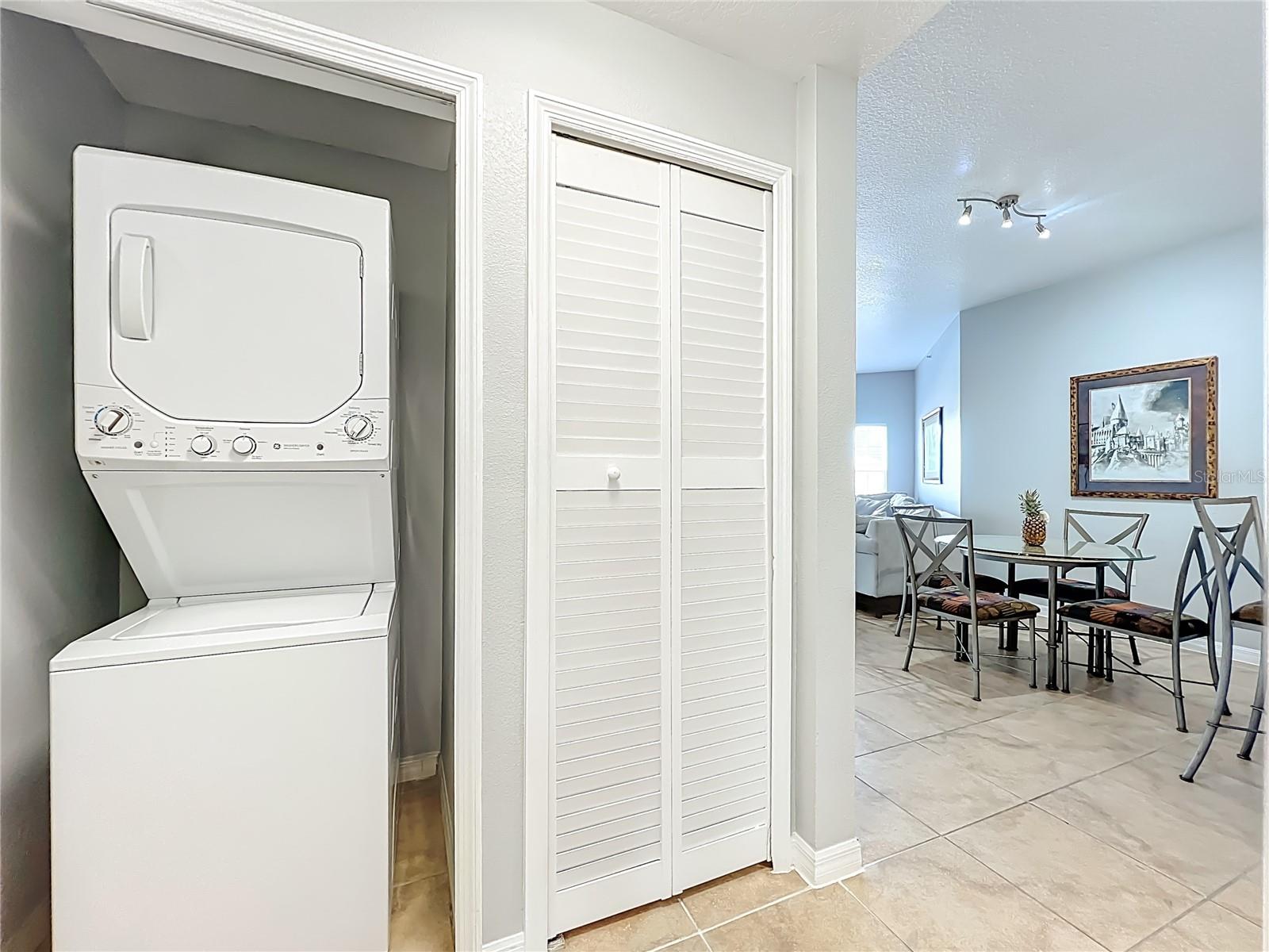 WORLDQUEST RESIDENCE - Residential