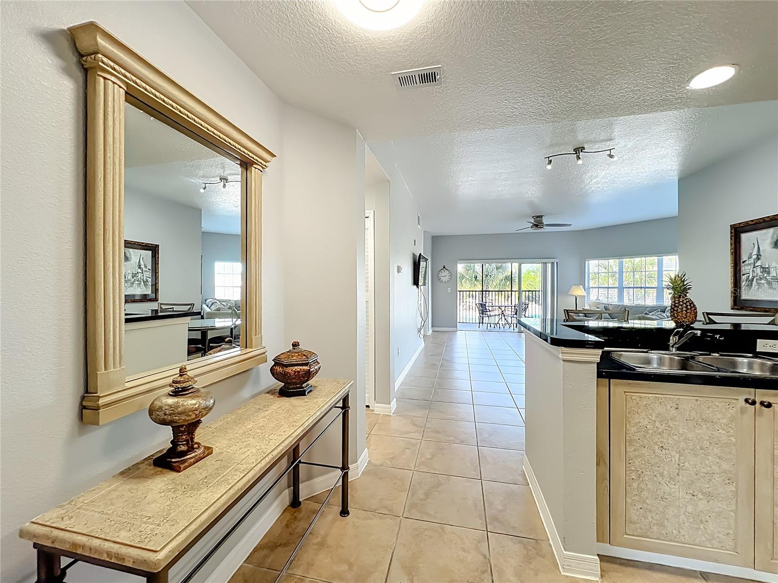 WORLDQUEST RESIDENCE - Residential