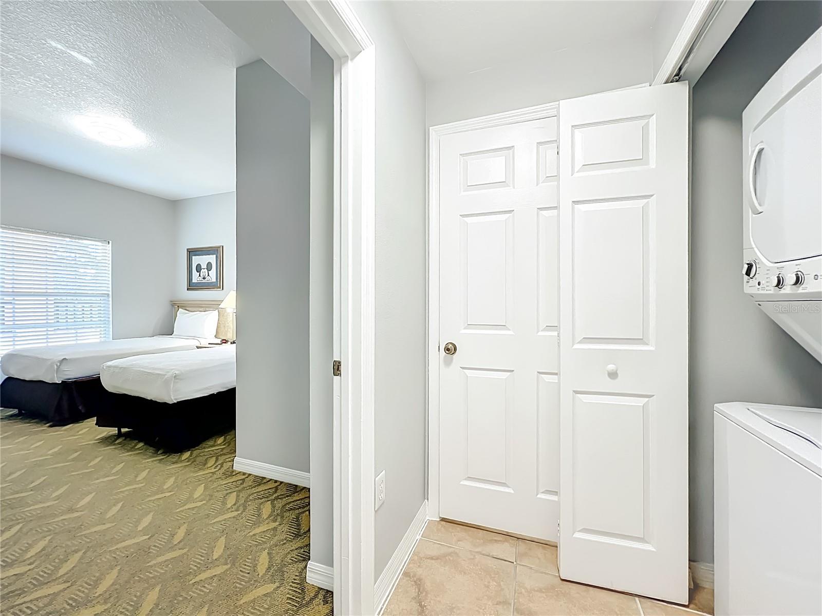 WORLDQUEST RESIDENCE - Residential