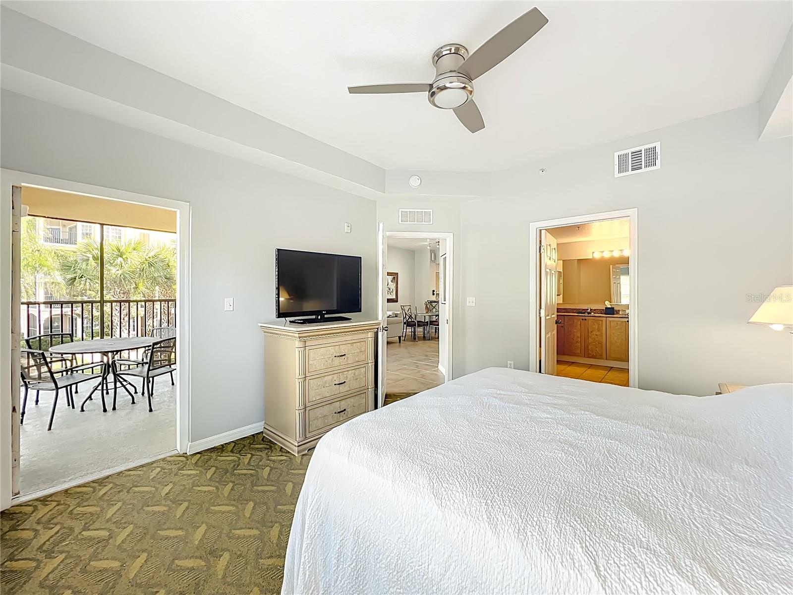 WORLDQUEST RESIDENCE - Residential