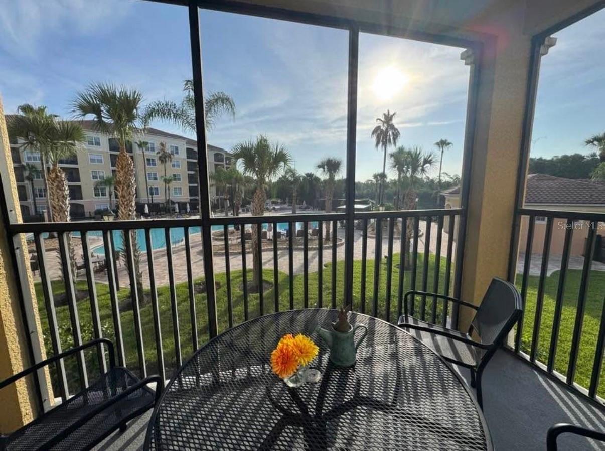 WORLDQUEST RESIDENCE - Residential