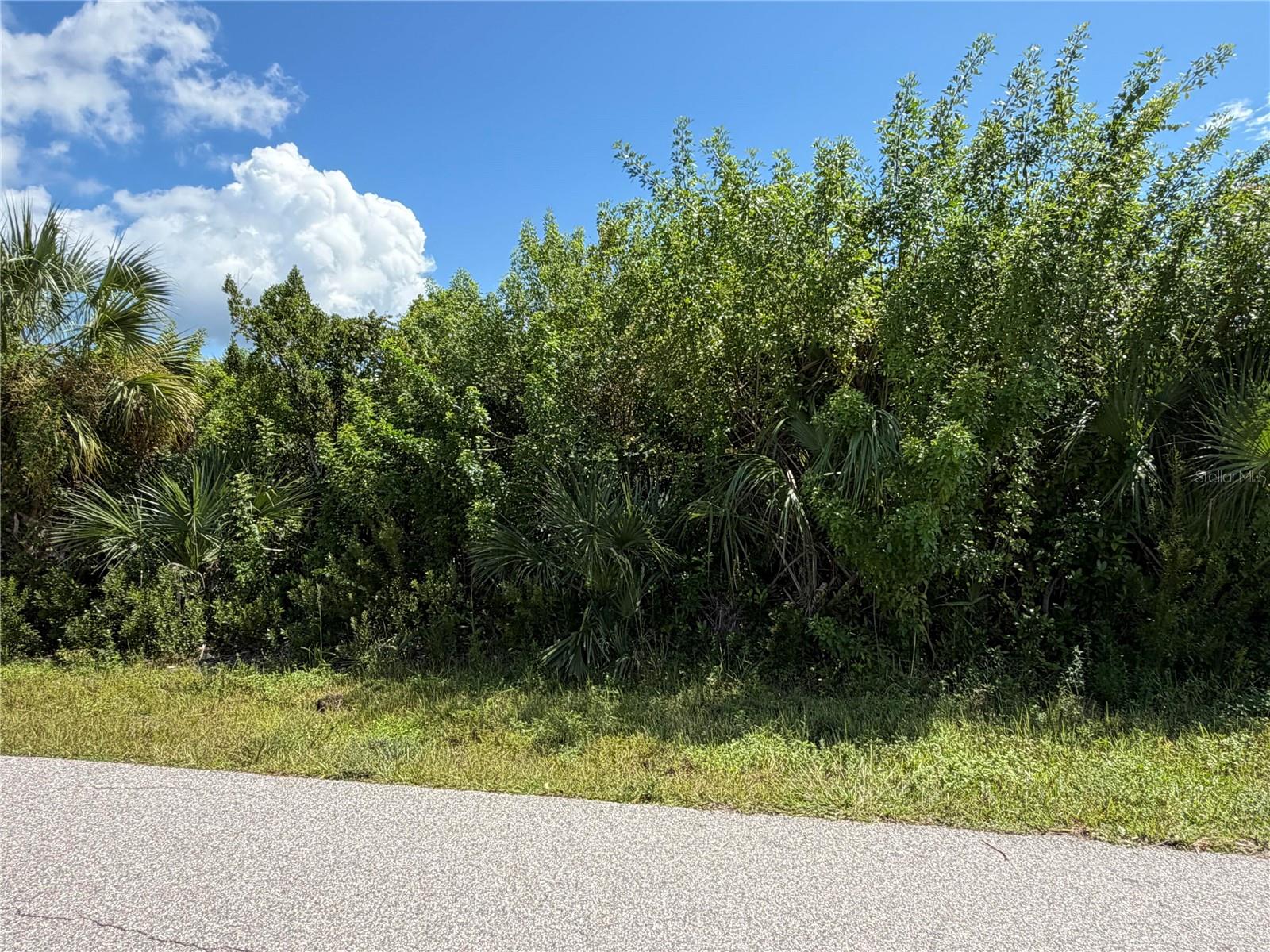 15209 LAKELAND CIRCLE, PORT CHARLOTTE, FL, 33981 2 15209 LAKELAND CIRCLE