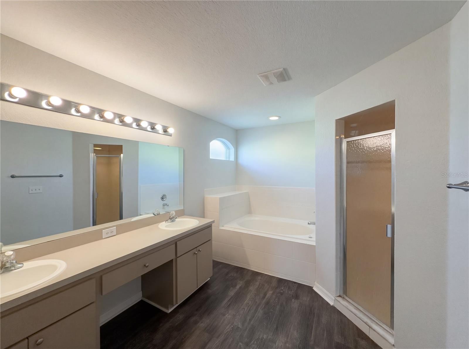 COVENTRY COVE - Residential