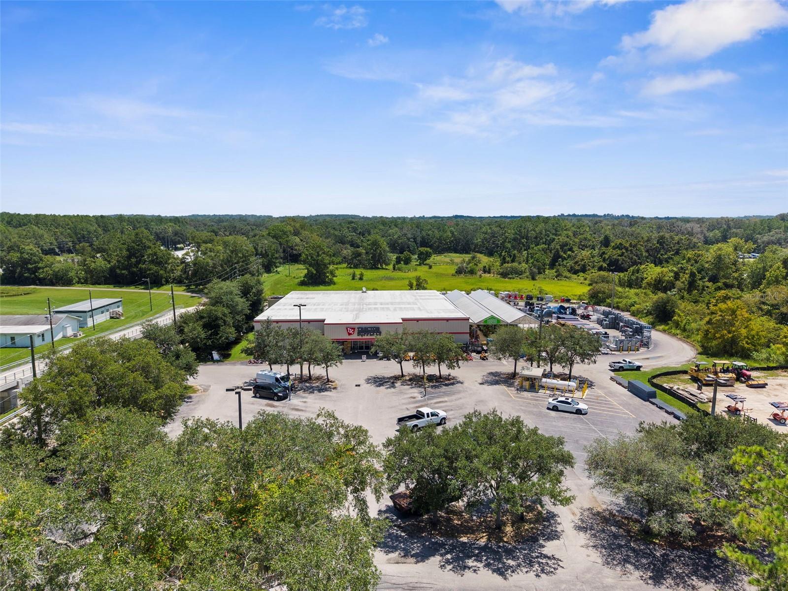 DAVID/MANUEL COMM PARK - Land