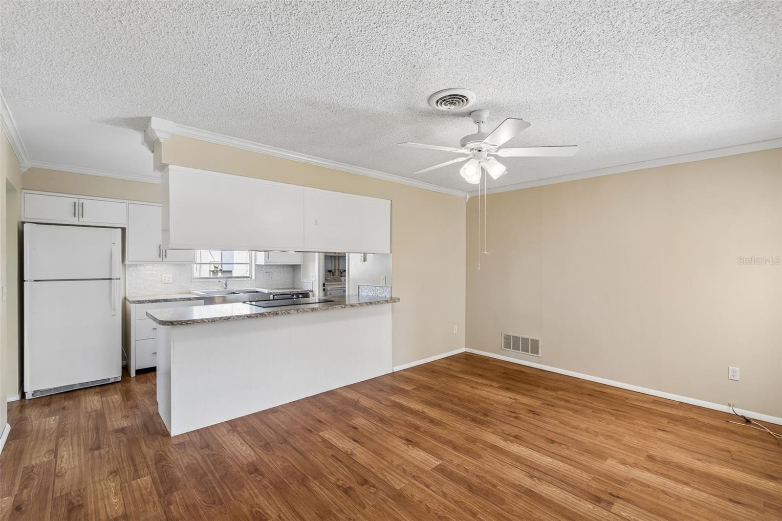 5236 TANGERINE AVENUE