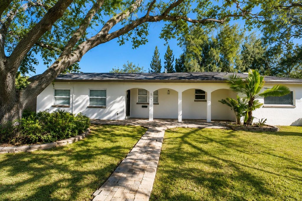 Photo of 4001 Arkansas Avenue NE, St Petersburg, FL 33703 (MLS # O6414647)