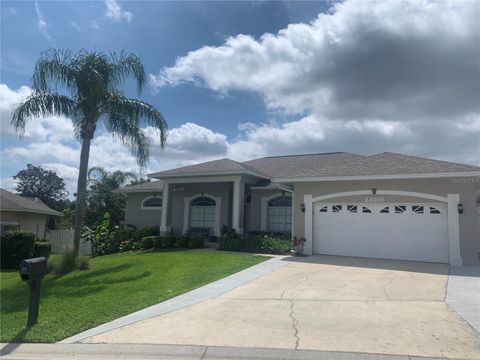 A home in LAKELAND