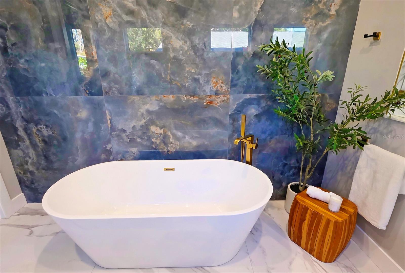 BOULEVARD ADD TO SARASOTA - Residential