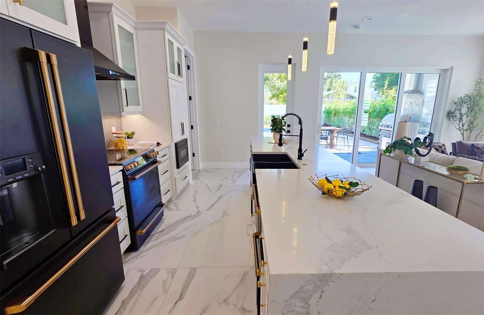 BOULEVARD ADD TO SARASOTA - Residential