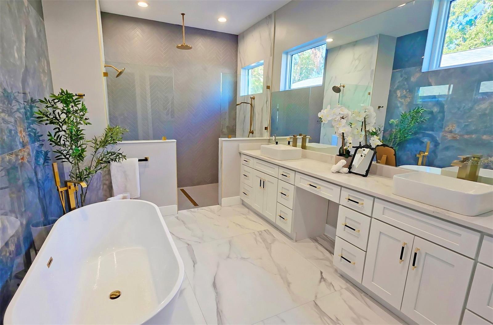 BOULEVARD ADD TO SARASOTA - Residential