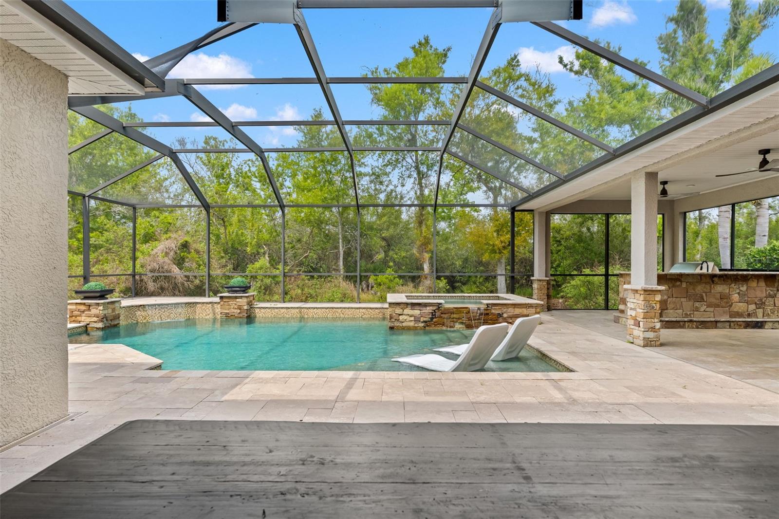 MANDOLIN PH 3 - Residential