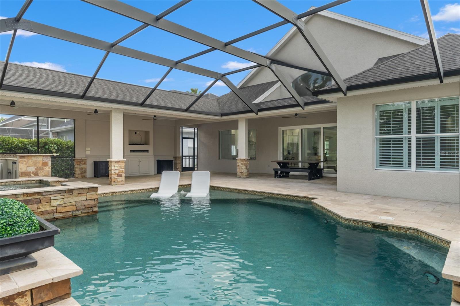 MANDOLIN PH 3 - Residential