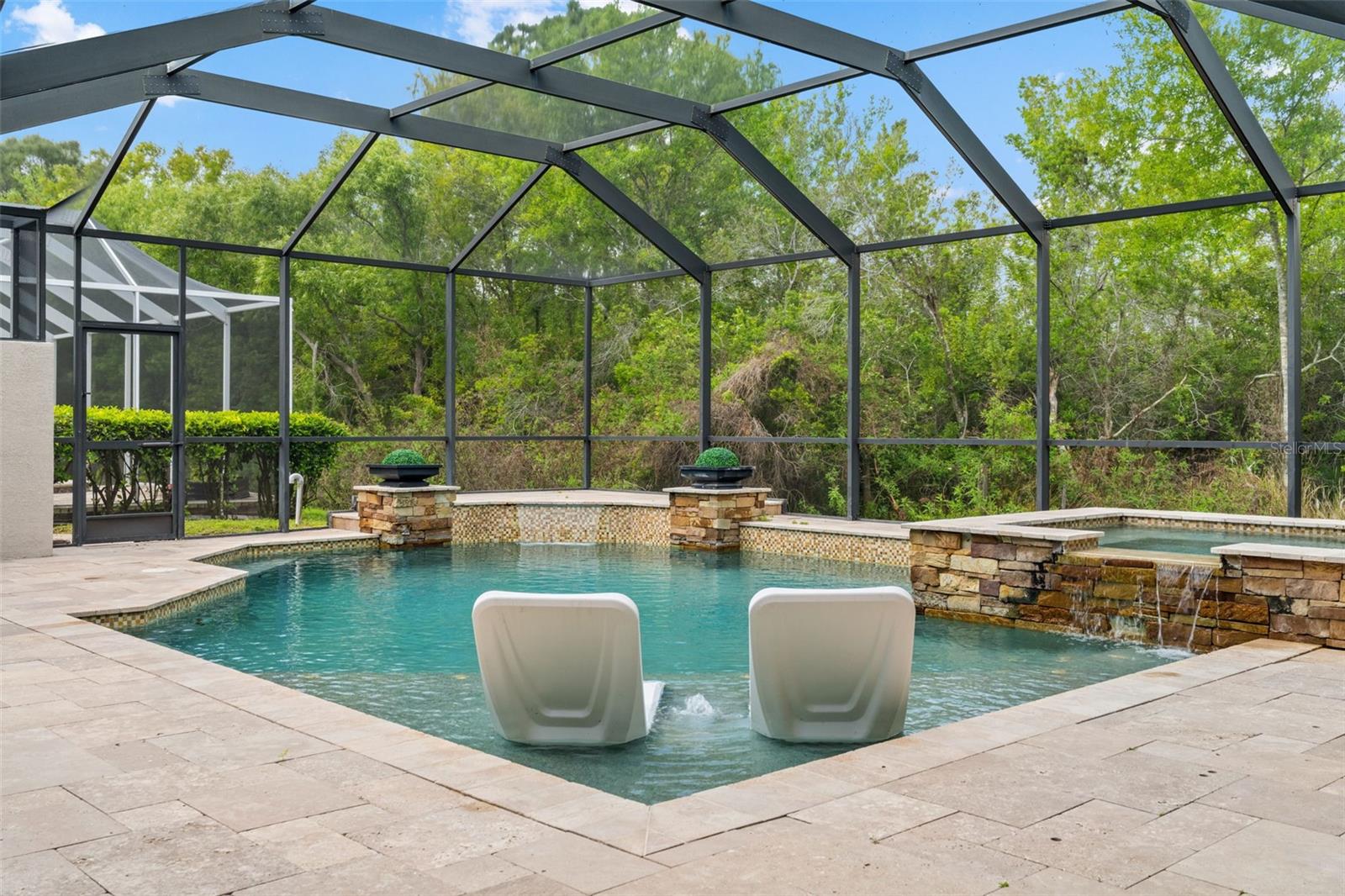 MANDOLIN PH 3 - Residential