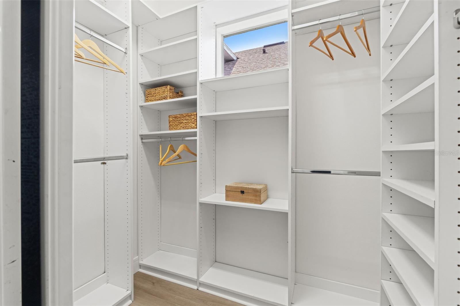 MANDOLIN PH 3 - Residential