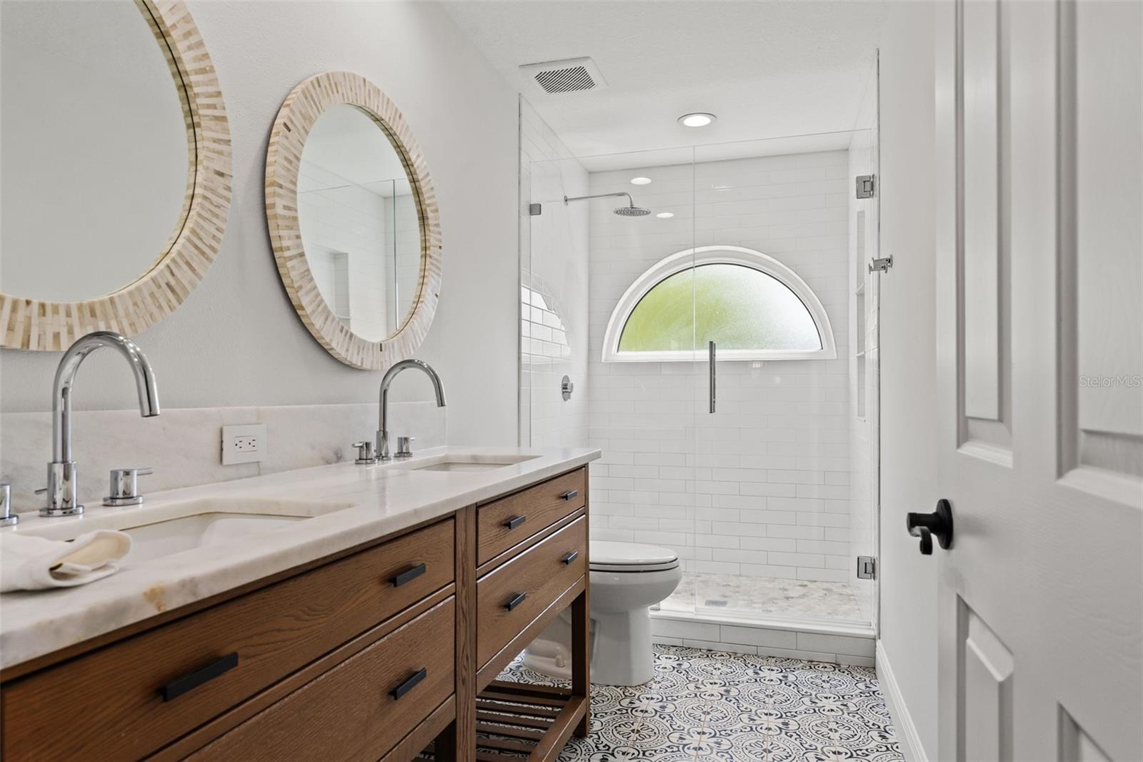 MANDOLIN PH 3 - Residential