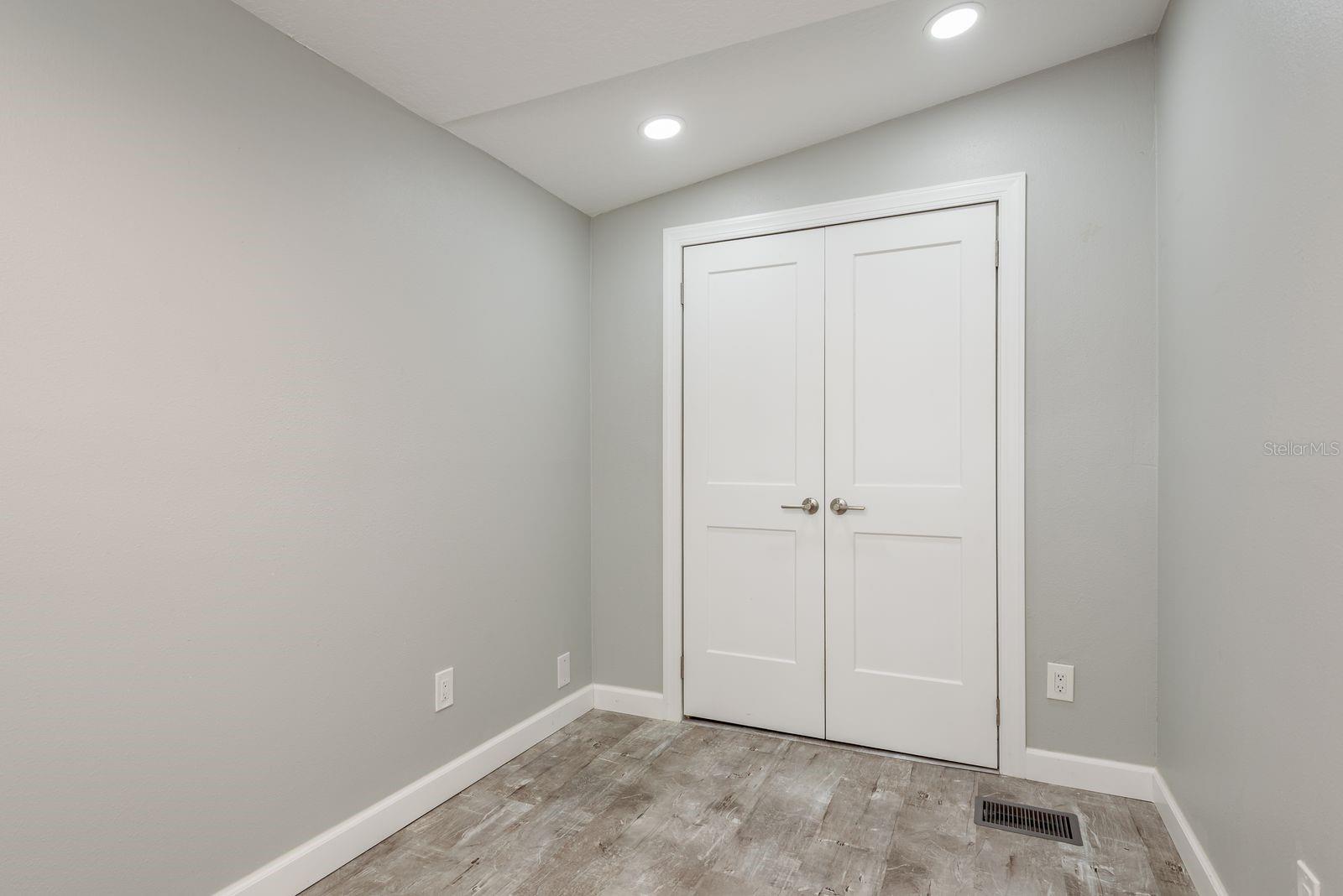 GULL-AIRE VILLAGE - Residential