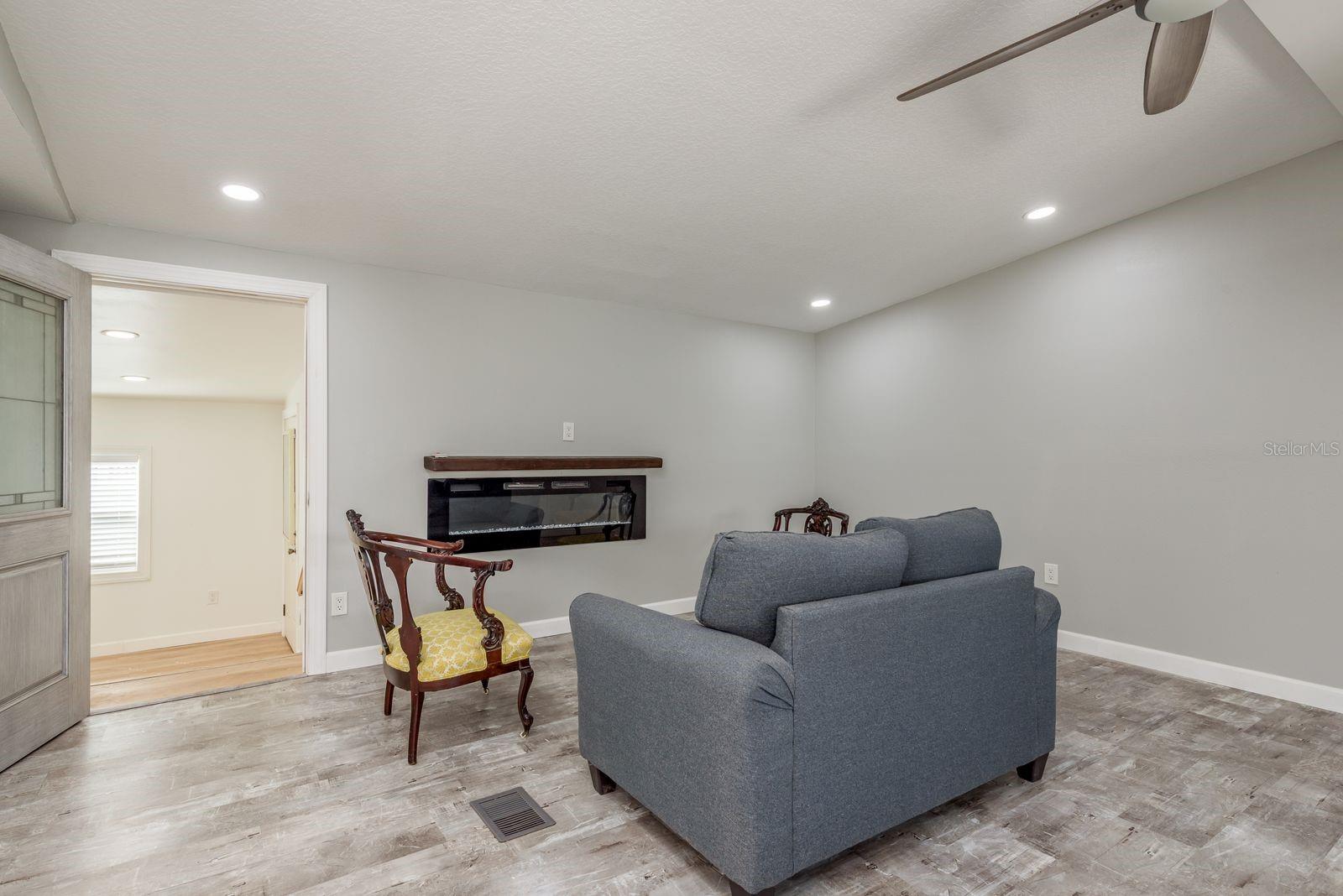 GULL-AIRE VILLAGE - Residential