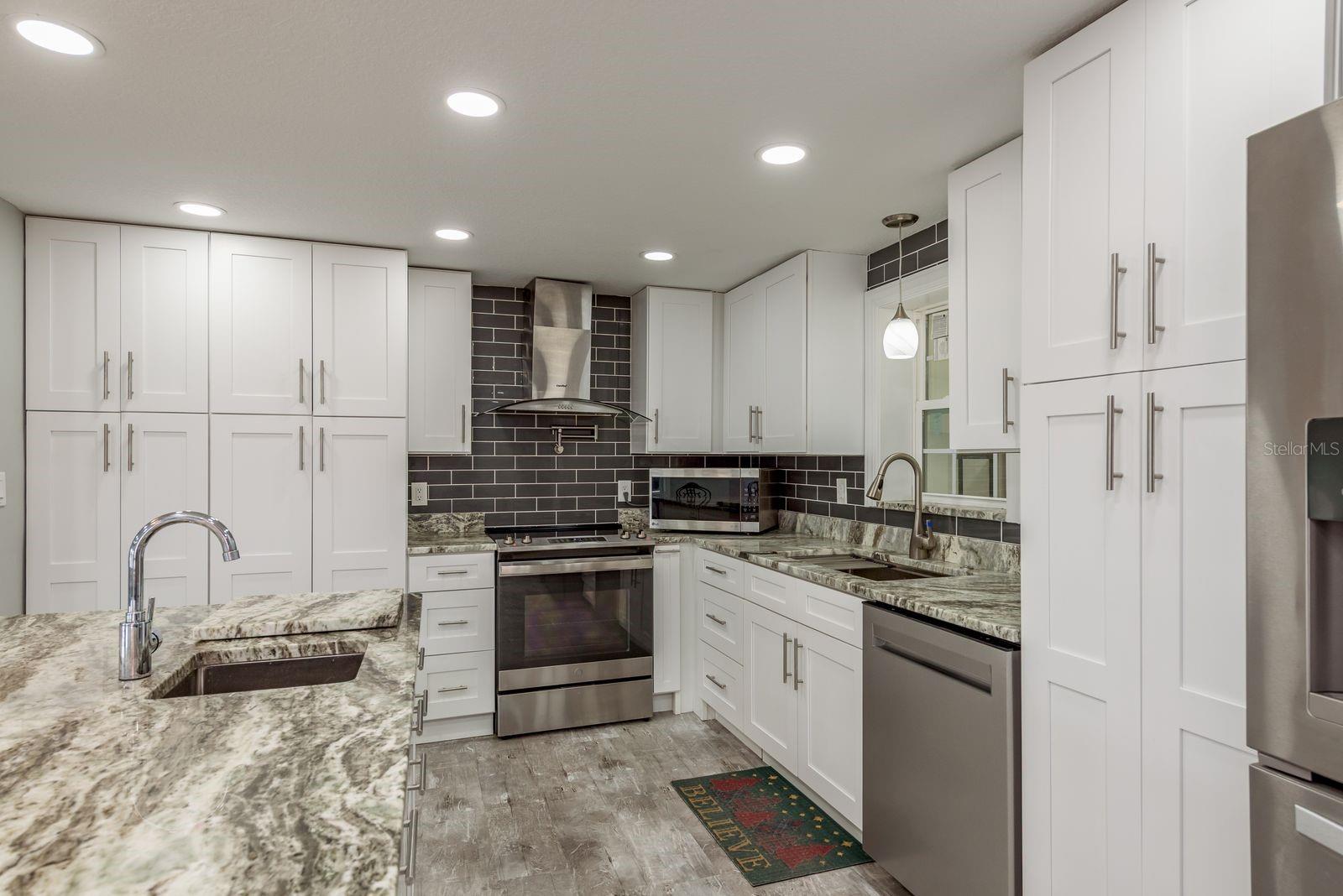 GULL-AIRE VILLAGE - Residential